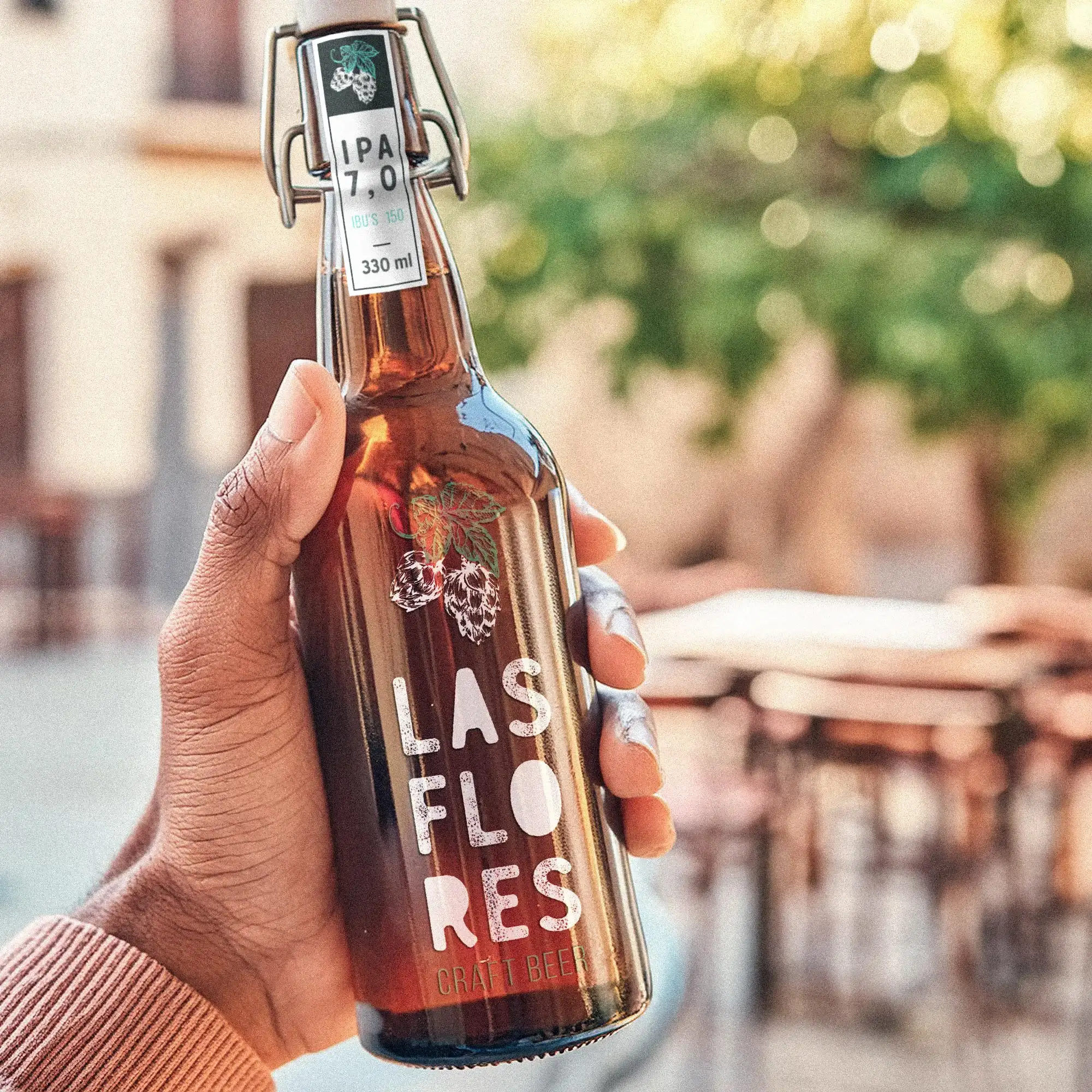 Branding y packaging para cervecería las flores